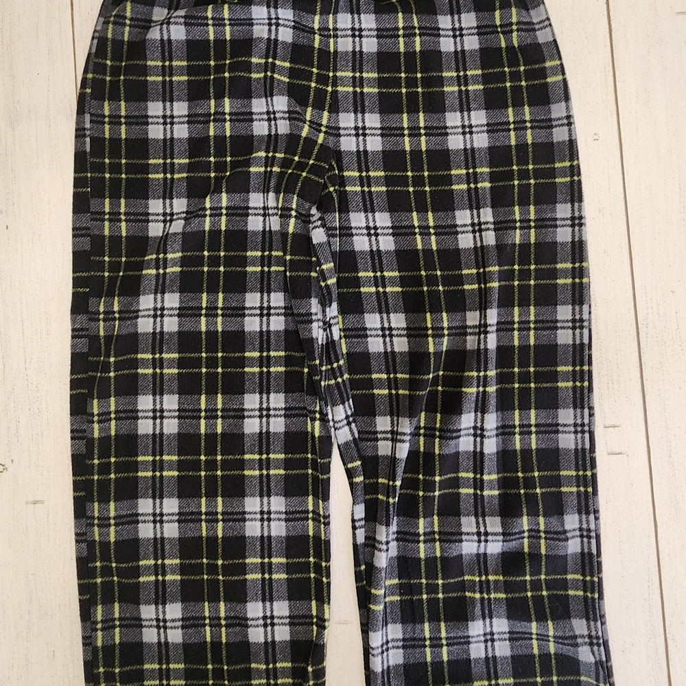 Cozy Kids' Plaid Pajama Bottoms in Black, Gray, and Yellow